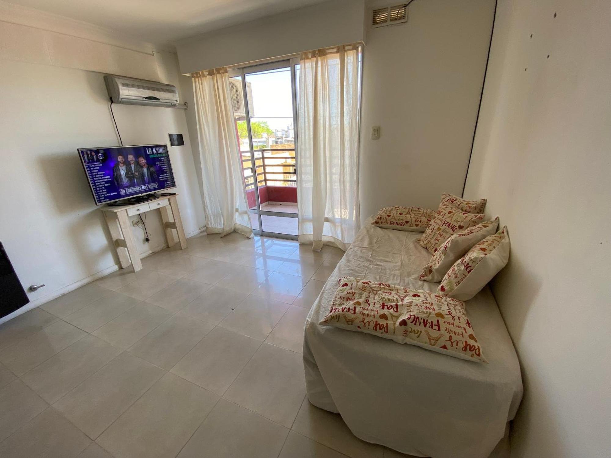 Departamento Centrico Con Cochera, Tarifa En Usd Gualeguaychu