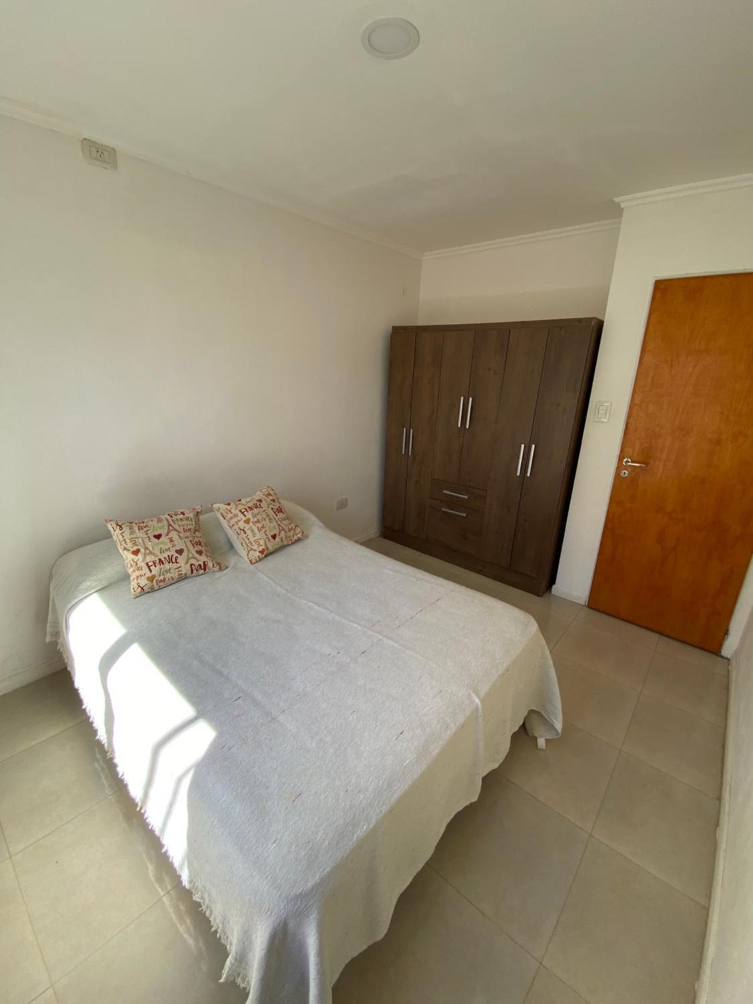 Departamento Centrico Con Cochera, Tarifa En Usd